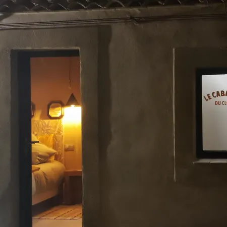 Le Cabanon Du Clos Проживание в семье